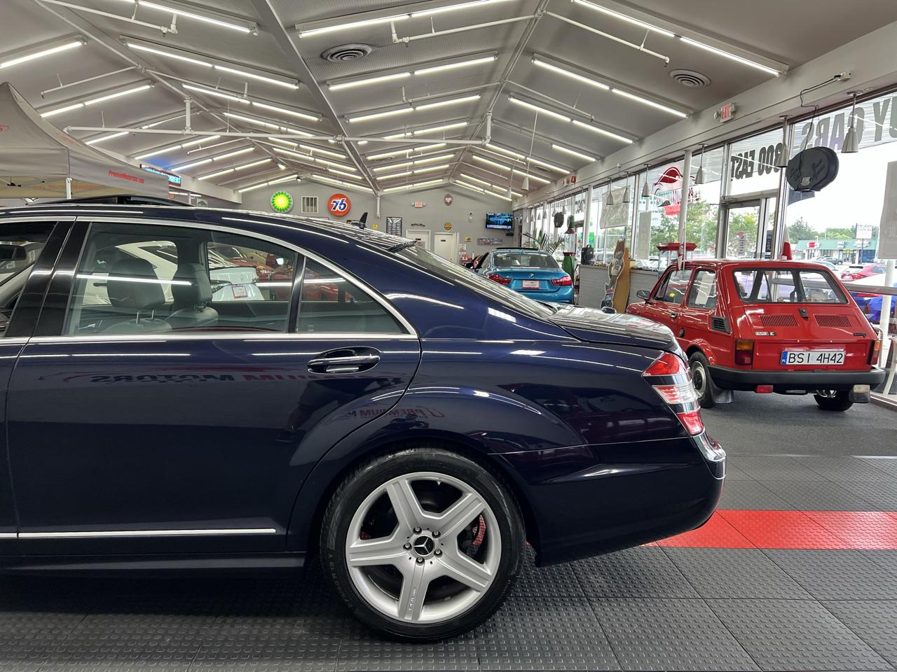 Mercedes-Benz S-Class S550 2007