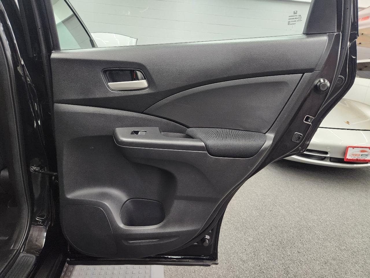 Honda CR-V LX 2013