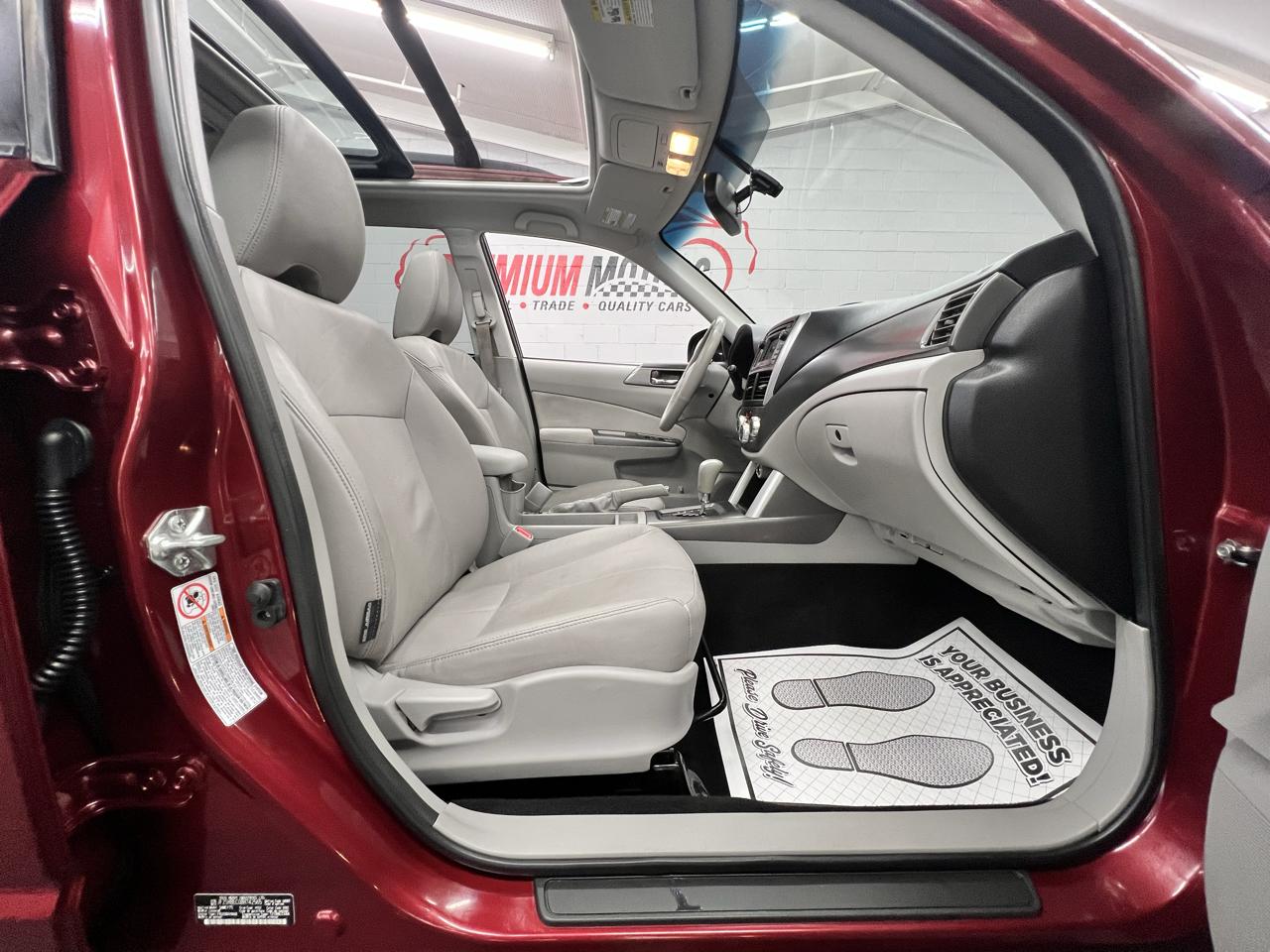 Subaru Forester  2011