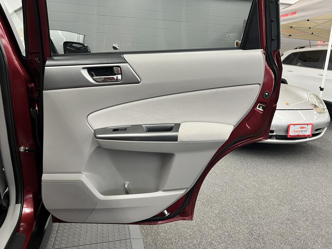 Subaru Forester  2011