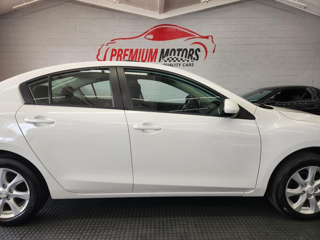 Mazda MAZDA3 i 2011