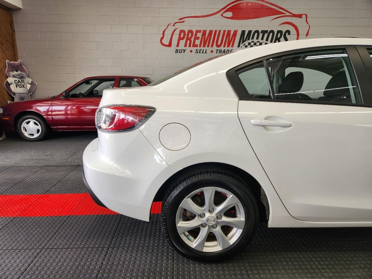 Mazda MAZDA3 i 2011