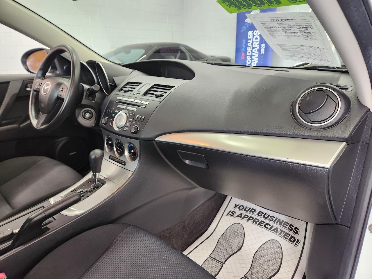 Mazda MAZDA3 i 2011