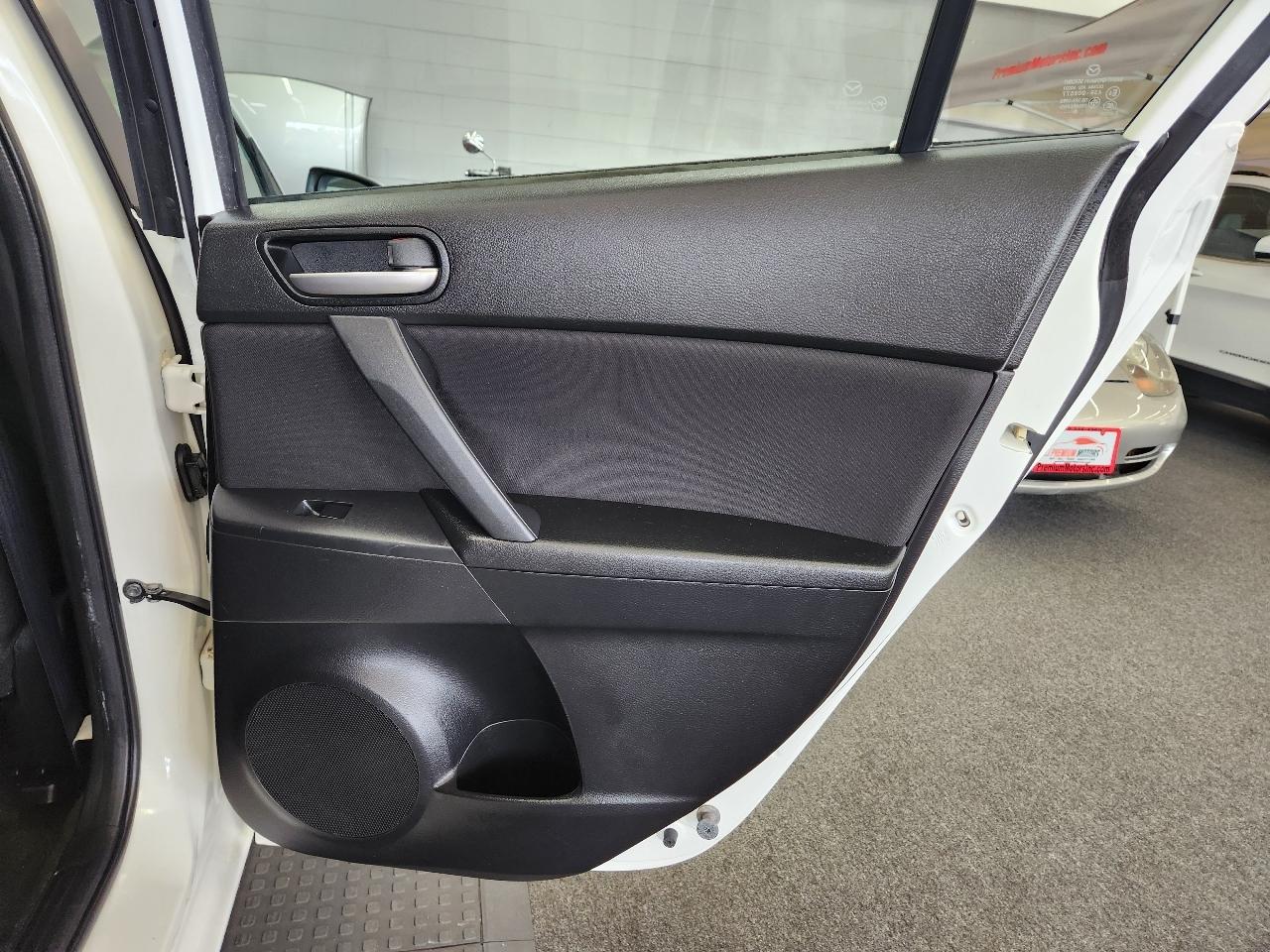 Mazda MAZDA3 i 2011
