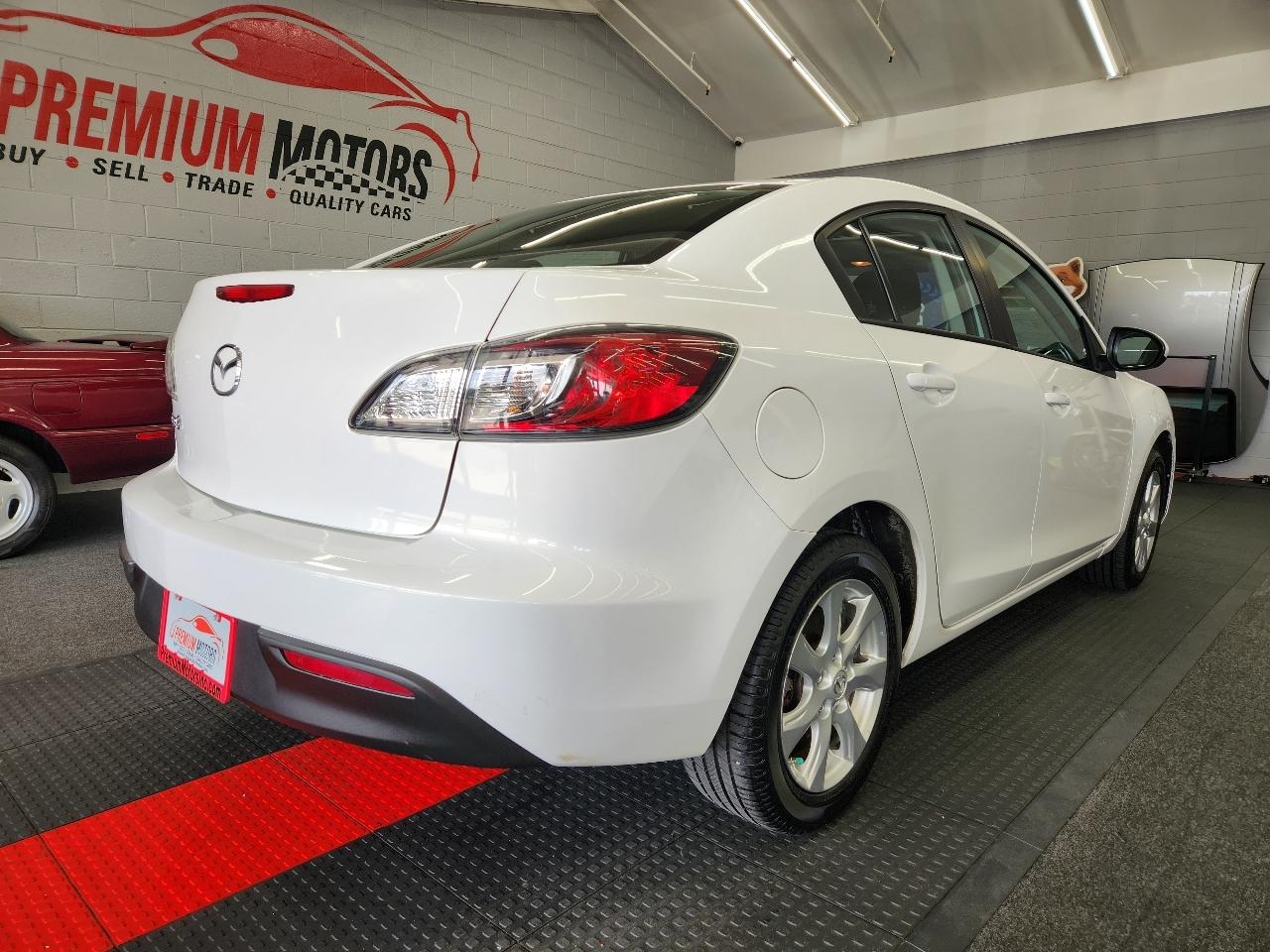 Mazda MAZDA3 i 2011