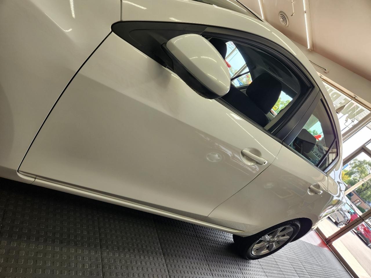 Mazda MAZDA3 i 2011