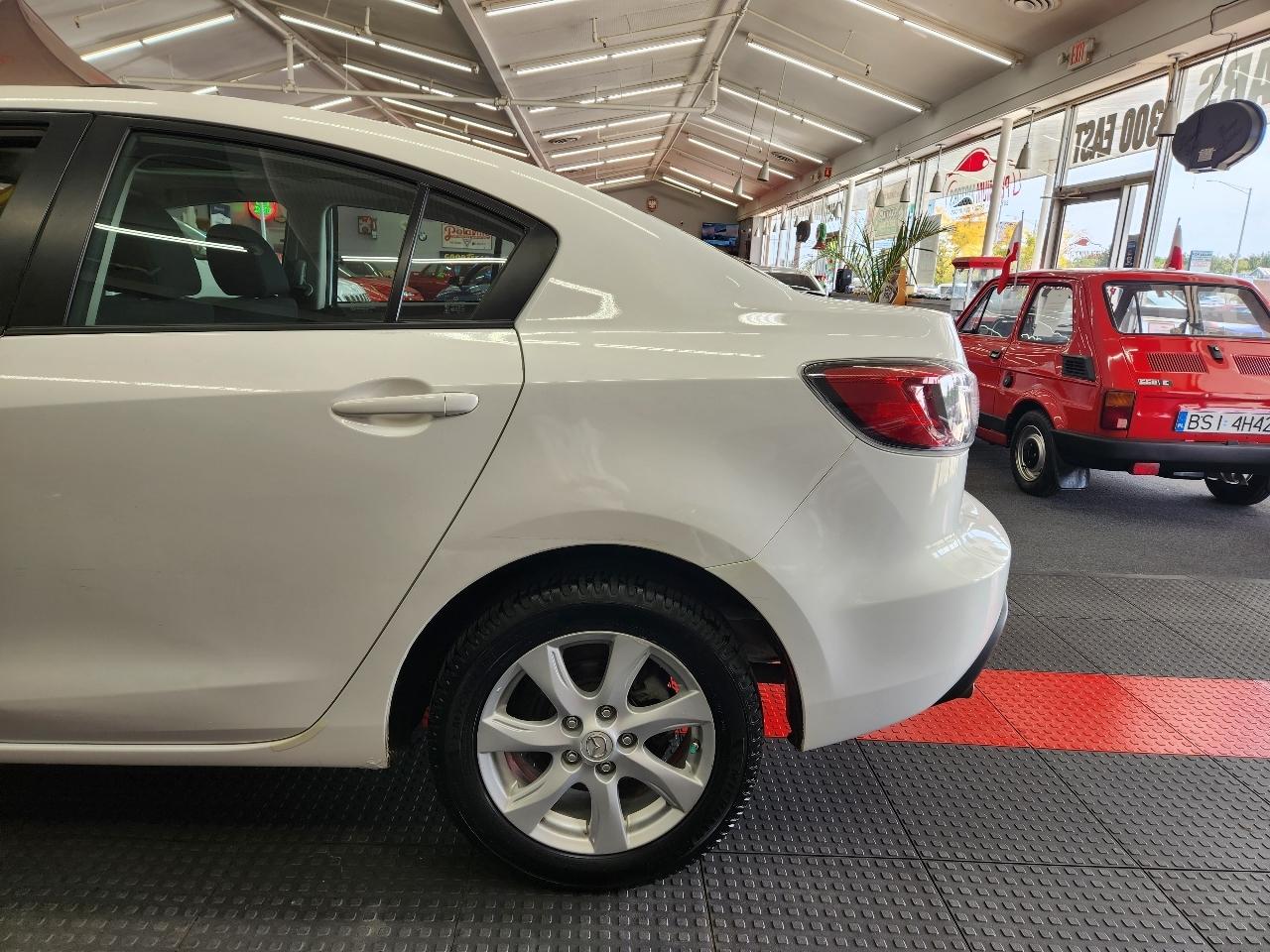 Mazda MAZDA3 i 2011