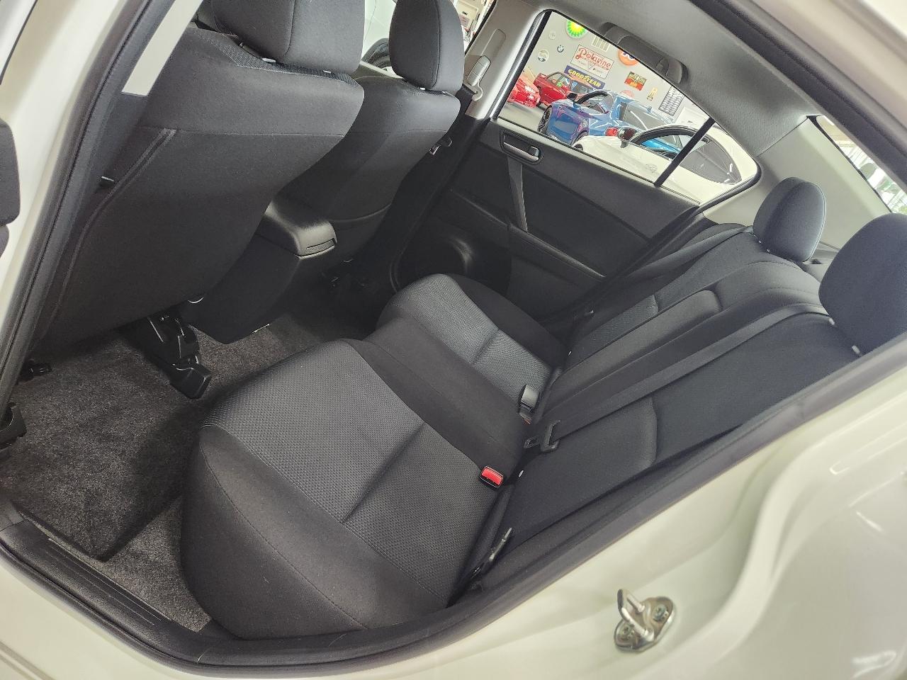 Mazda MAZDA3 i 2011