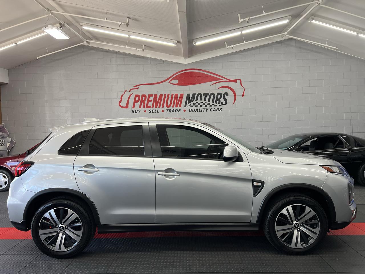 Mitsubishi Outlander Sport ES 4D SUV 4WD 2023