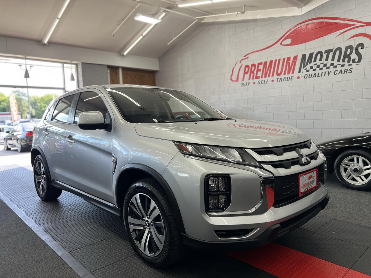 Mitsubishi Outlander Sport ES 4D SUV 4WD 2023