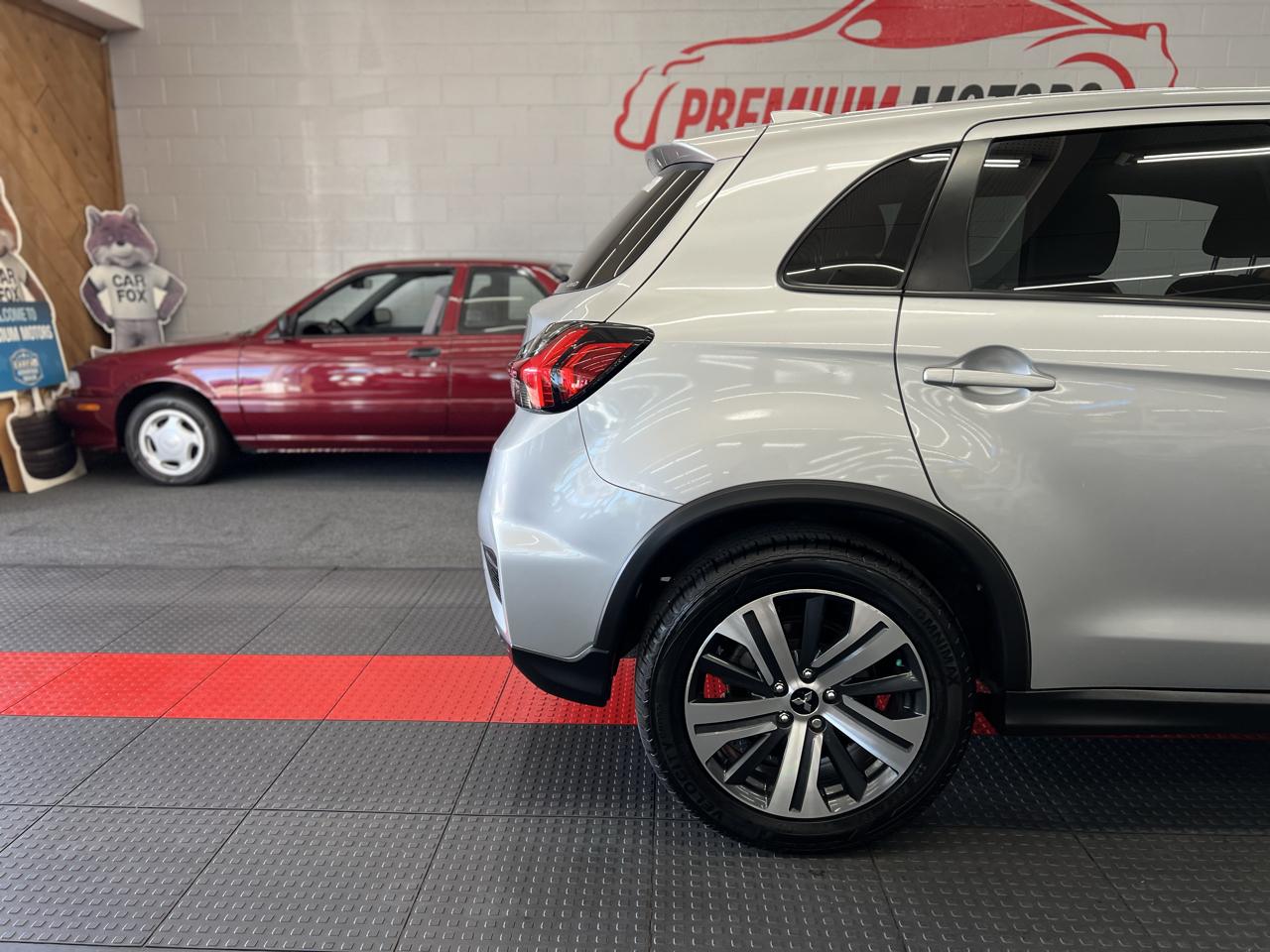 Mitsubishi Outlander Sport ES 4D SUV 4WD 2023