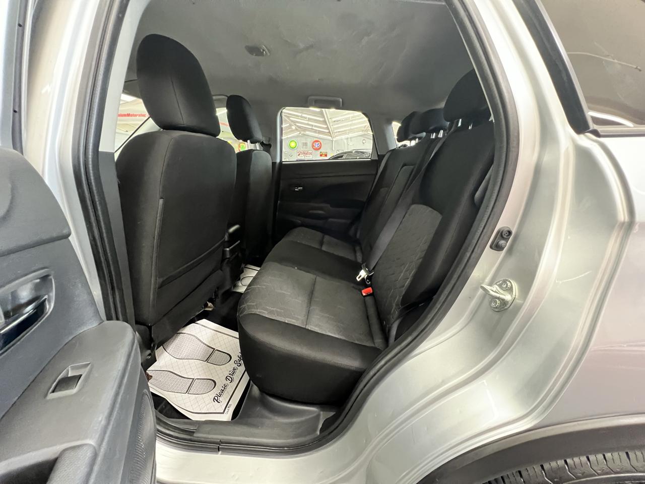 Mitsubishi Outlander Sport ES 4D SUV 4WD 2023