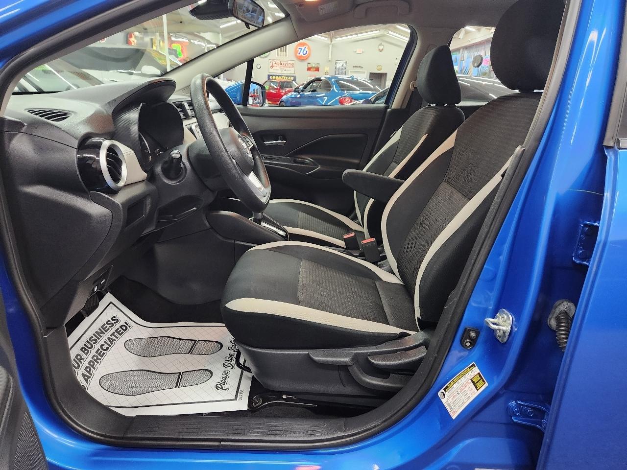 Nissan Versa SV 2020