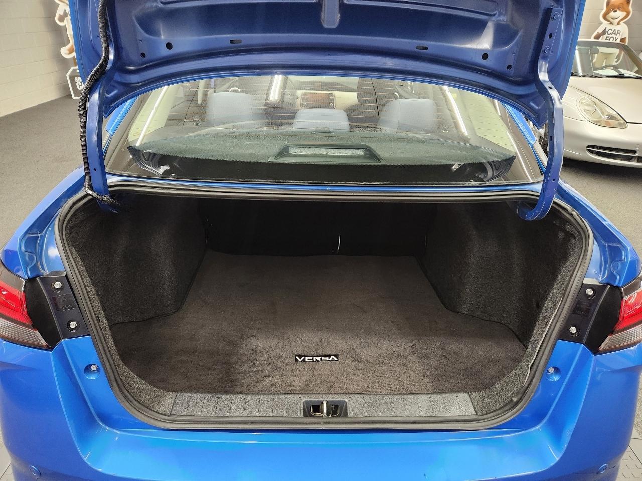 Nissan Versa SV 2020