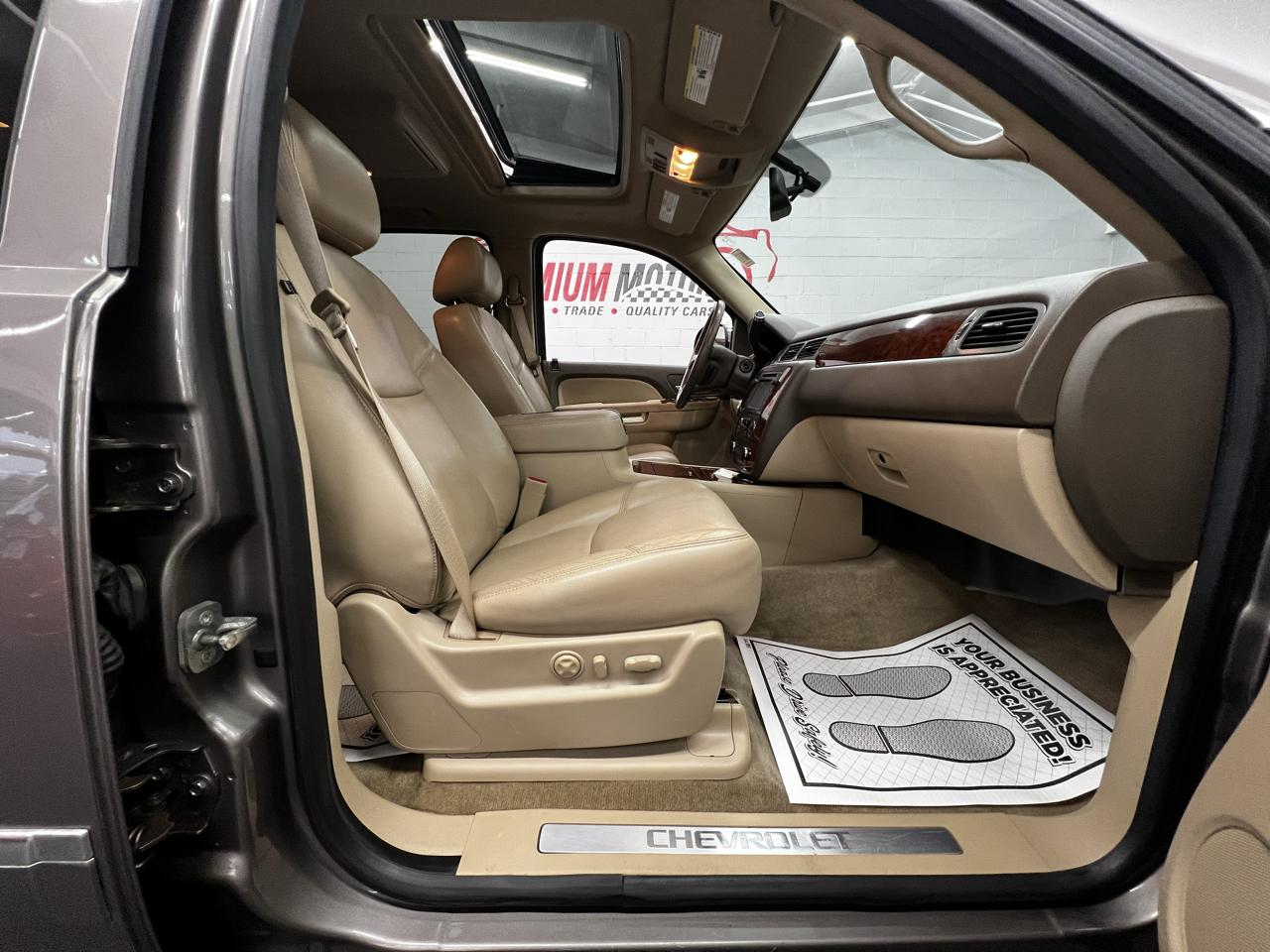 Chevrolet Tahoe  2014