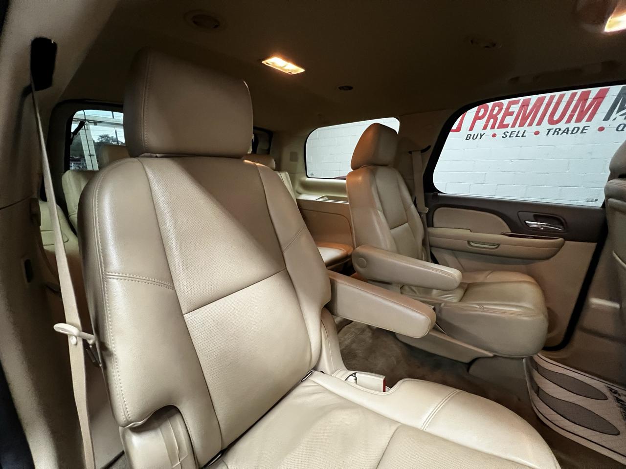 Chevrolet Tahoe  2014