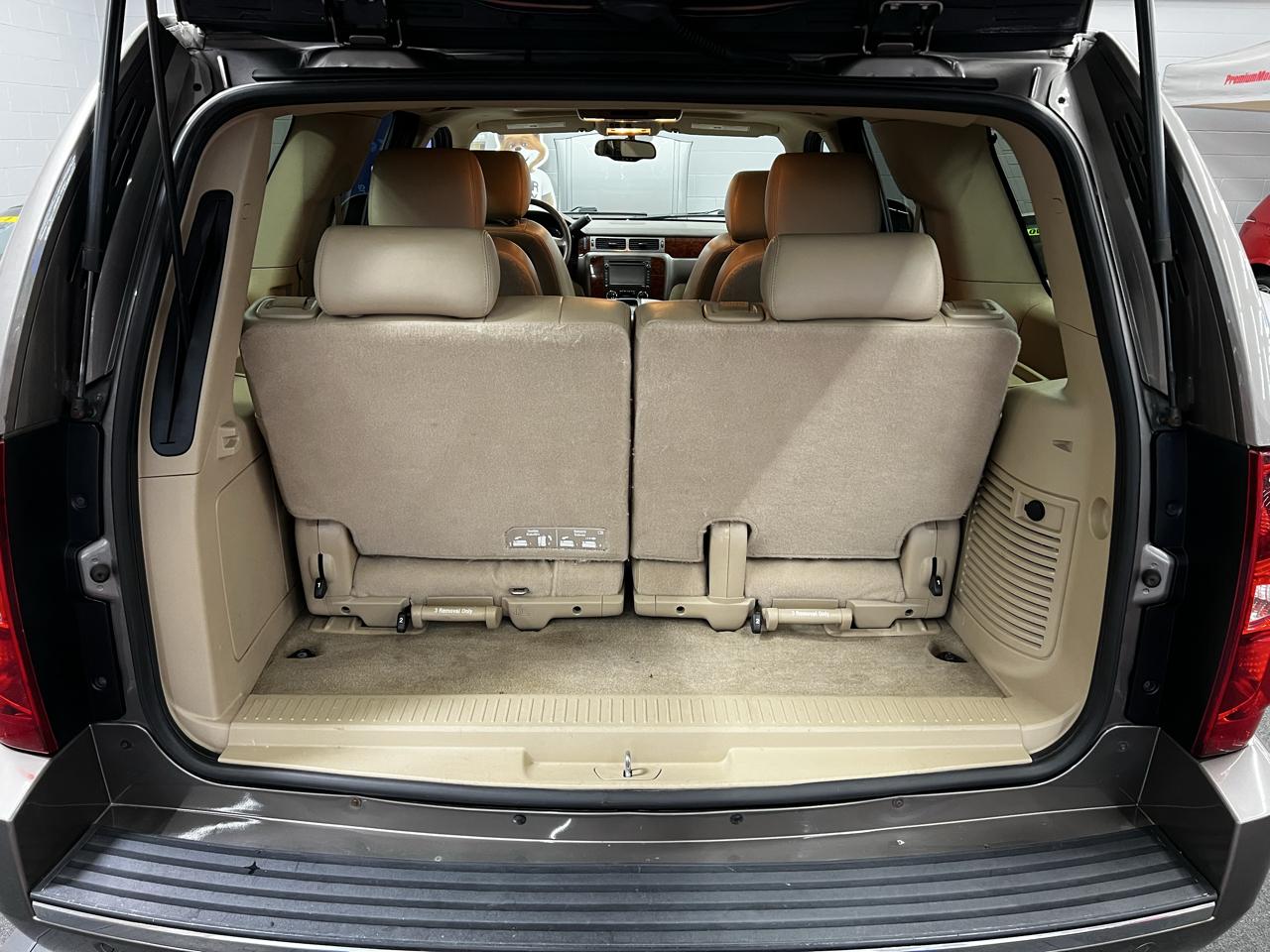 Chevrolet Tahoe  2014