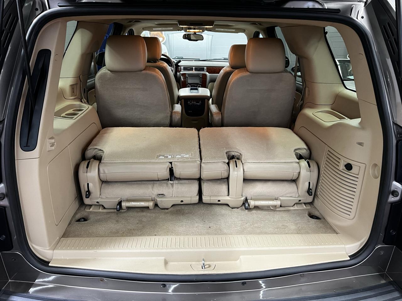 Chevrolet Tahoe  2014