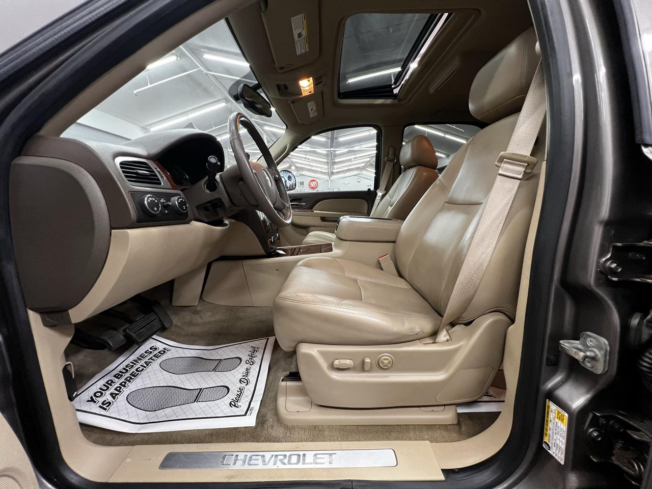 Chevrolet Tahoe  2014