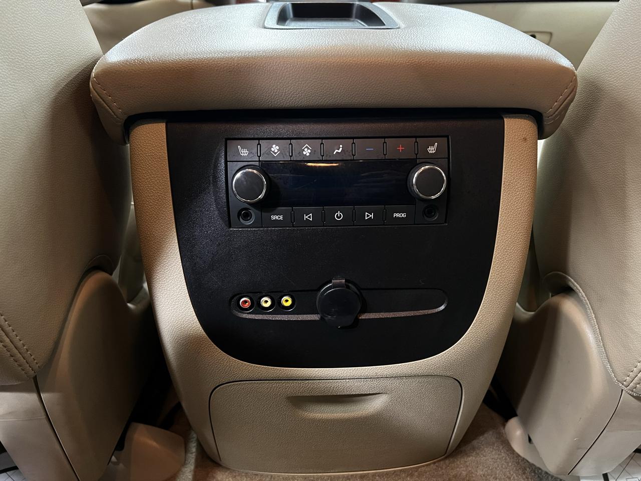 Chevrolet Tahoe  2014