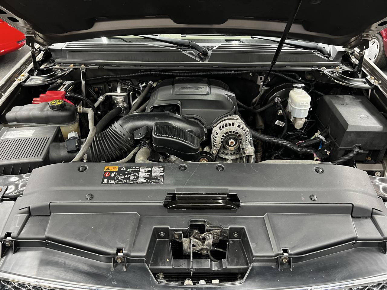 Chevrolet Tahoe  2014