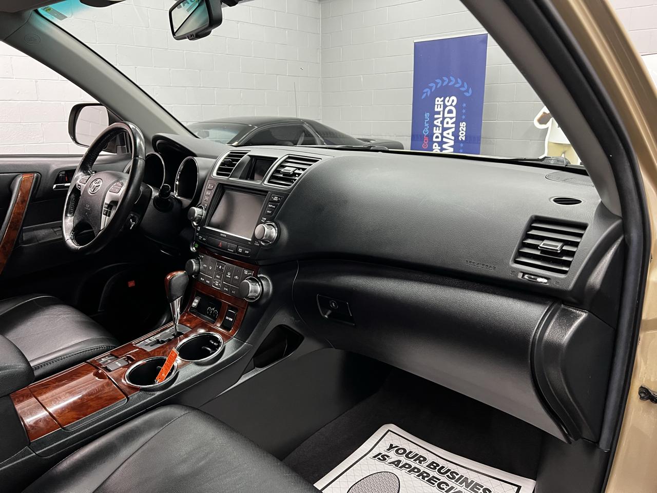 Toyota Highlander Limited 2012
