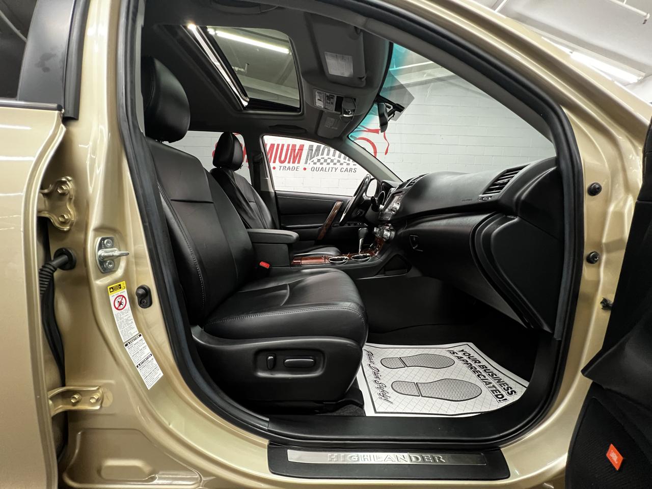Toyota Highlander Limited 2012