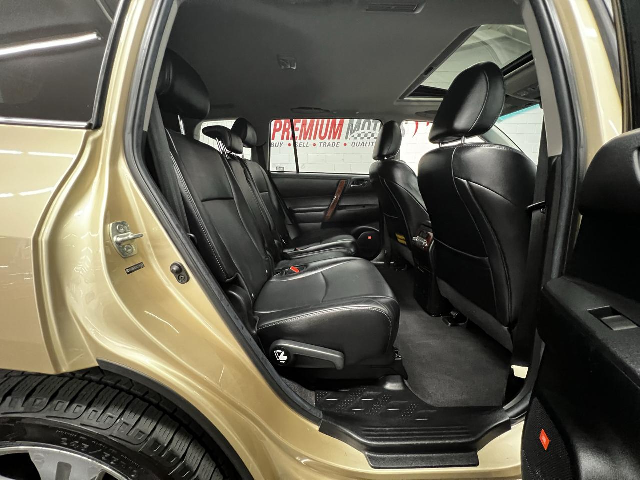 Toyota Highlander Limited 2012