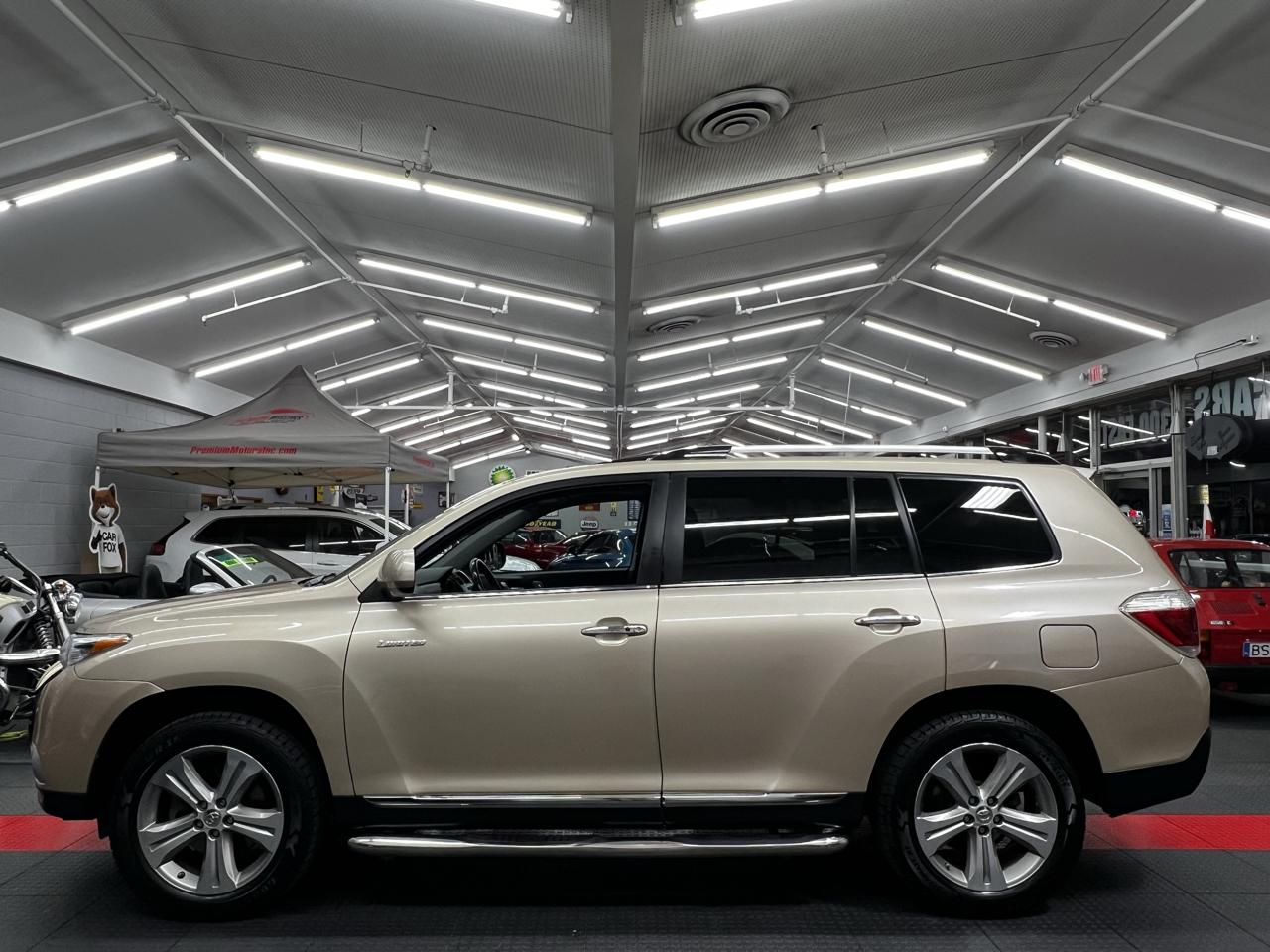 Toyota Highlander Limited 2012