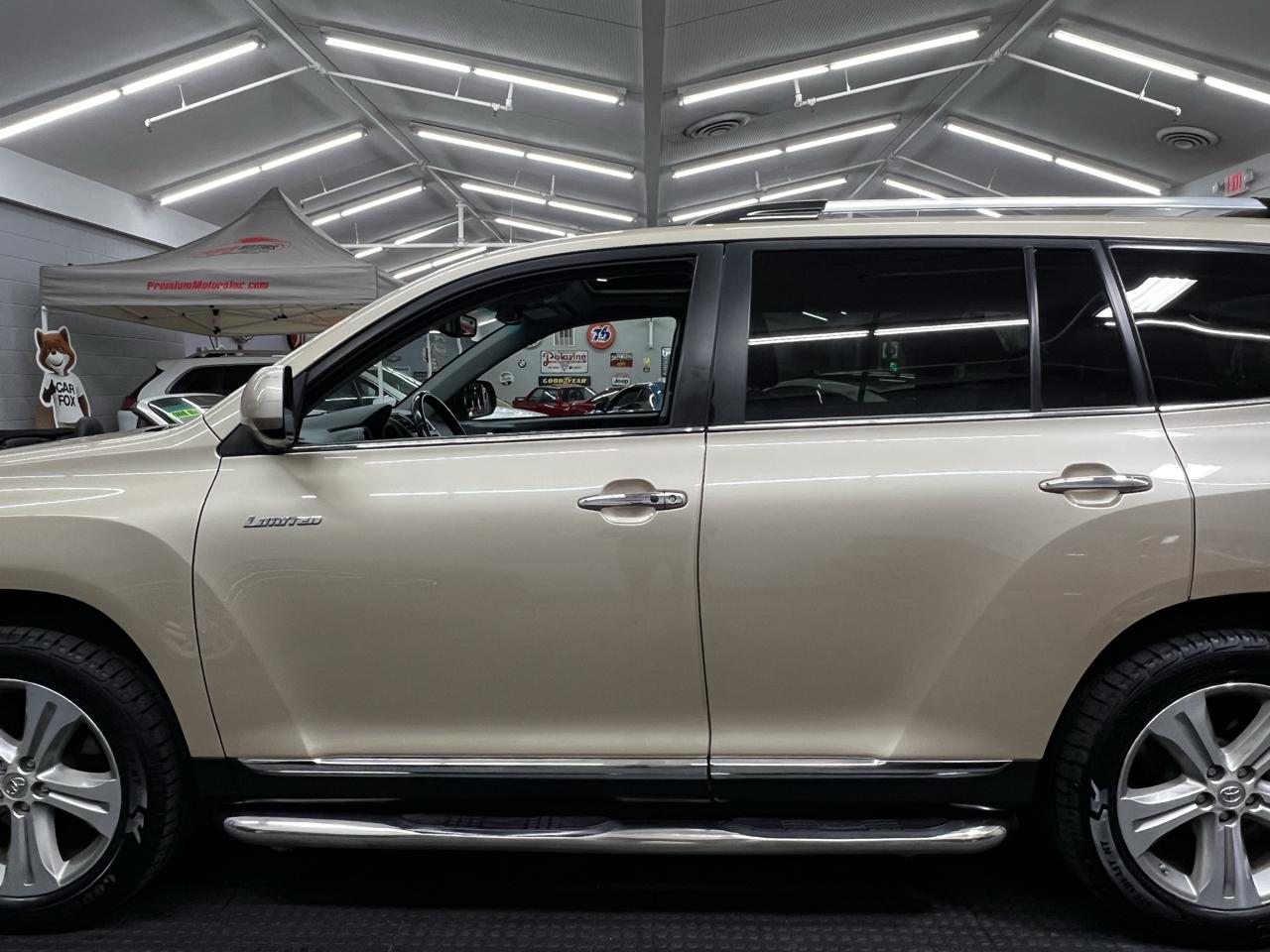 Toyota Highlander Limited 2012
