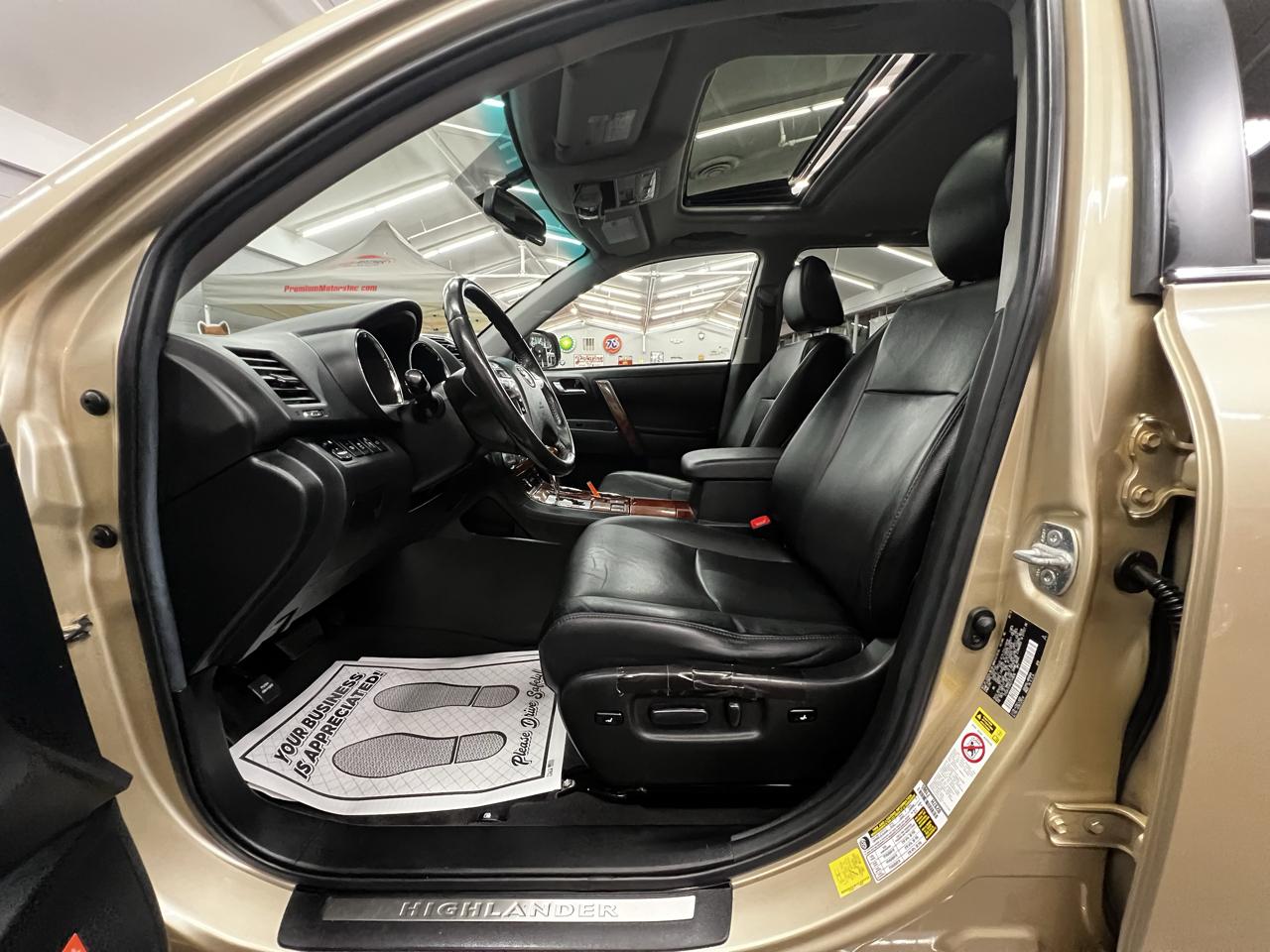 Toyota Highlander Limited 2012