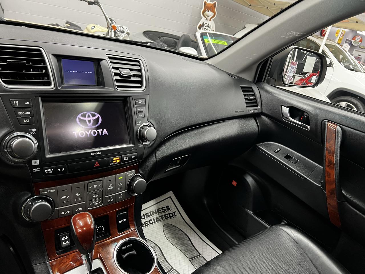 Toyota Highlander Limited 2012