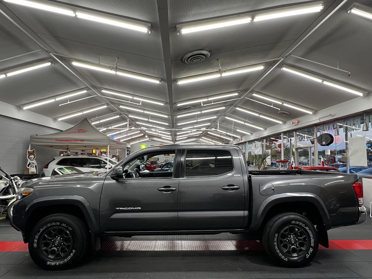 Toyota Tacoma 4WD Double Cab LB V6 AT TRD Sport (Natl) 2017
