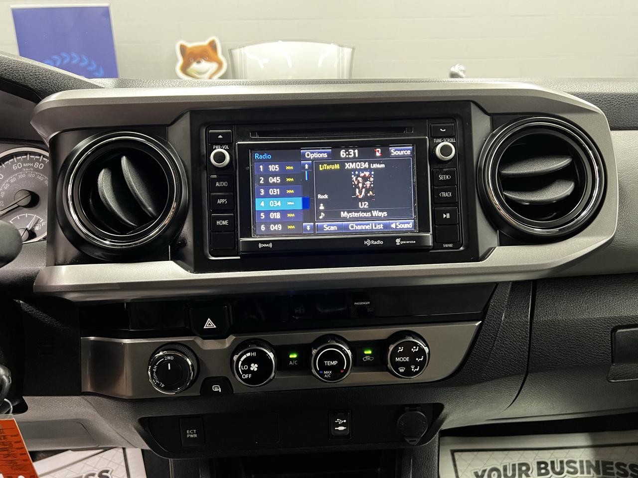 Toyota Tacoma 4WD Double Cab LB V6 AT TRD Sport (Natl) 2017