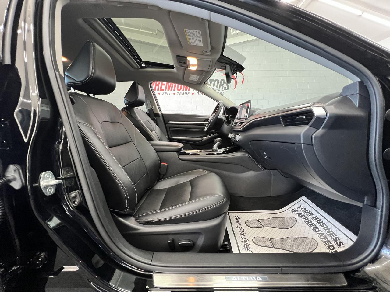 Nissan Altima  2020