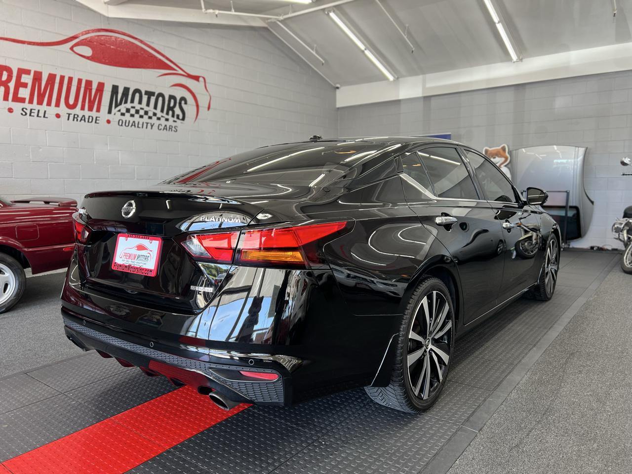 Nissan Altima  2020