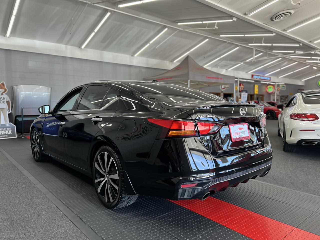 Nissan Altima  2020