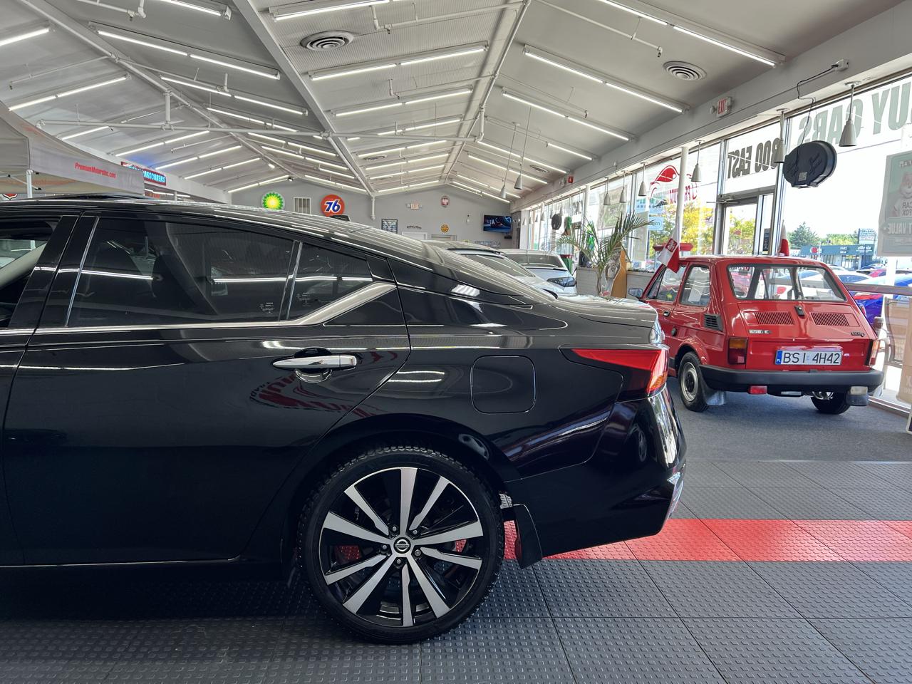 Nissan Altima  2020