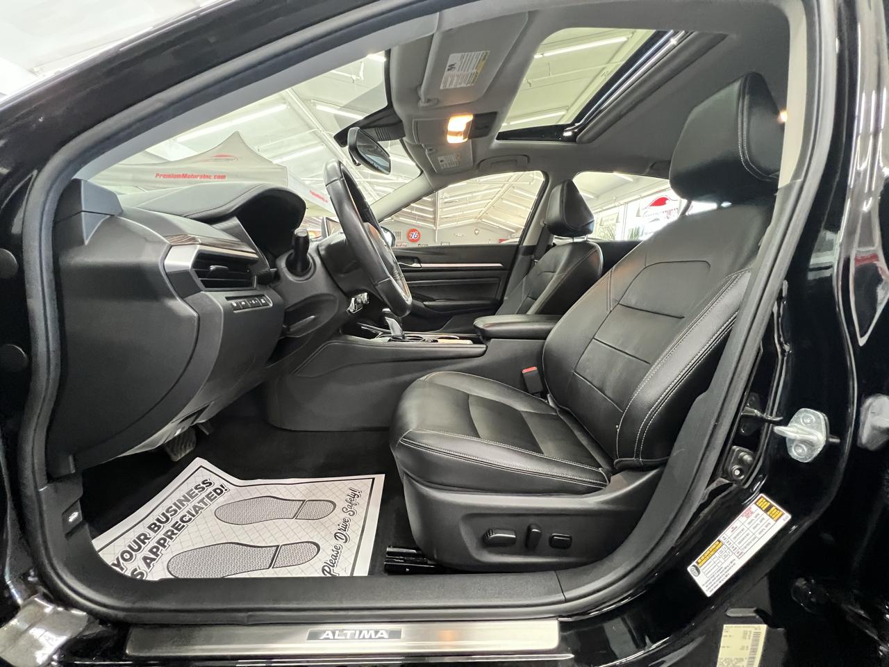 Nissan Altima  2020