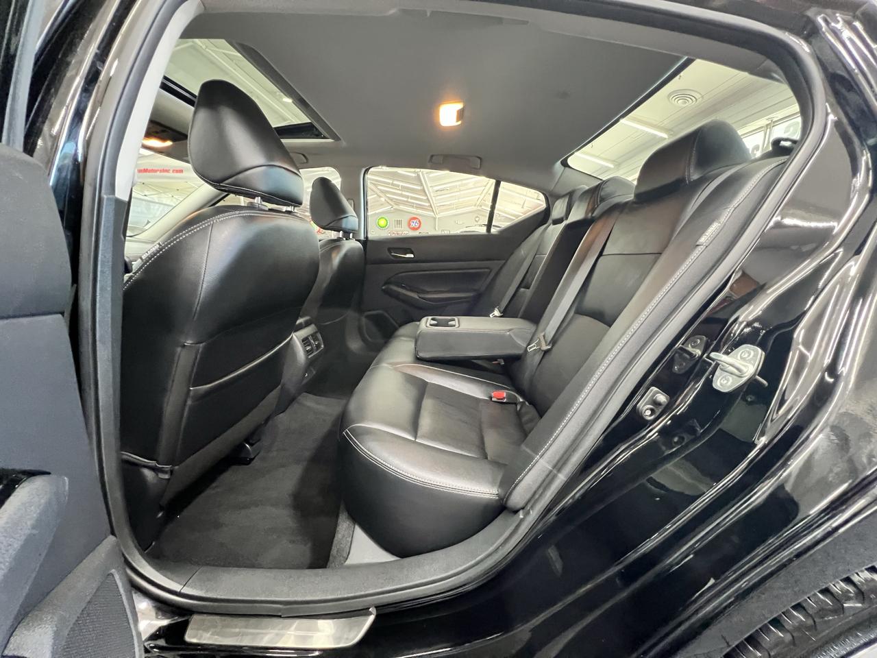 Nissan Altima  2020