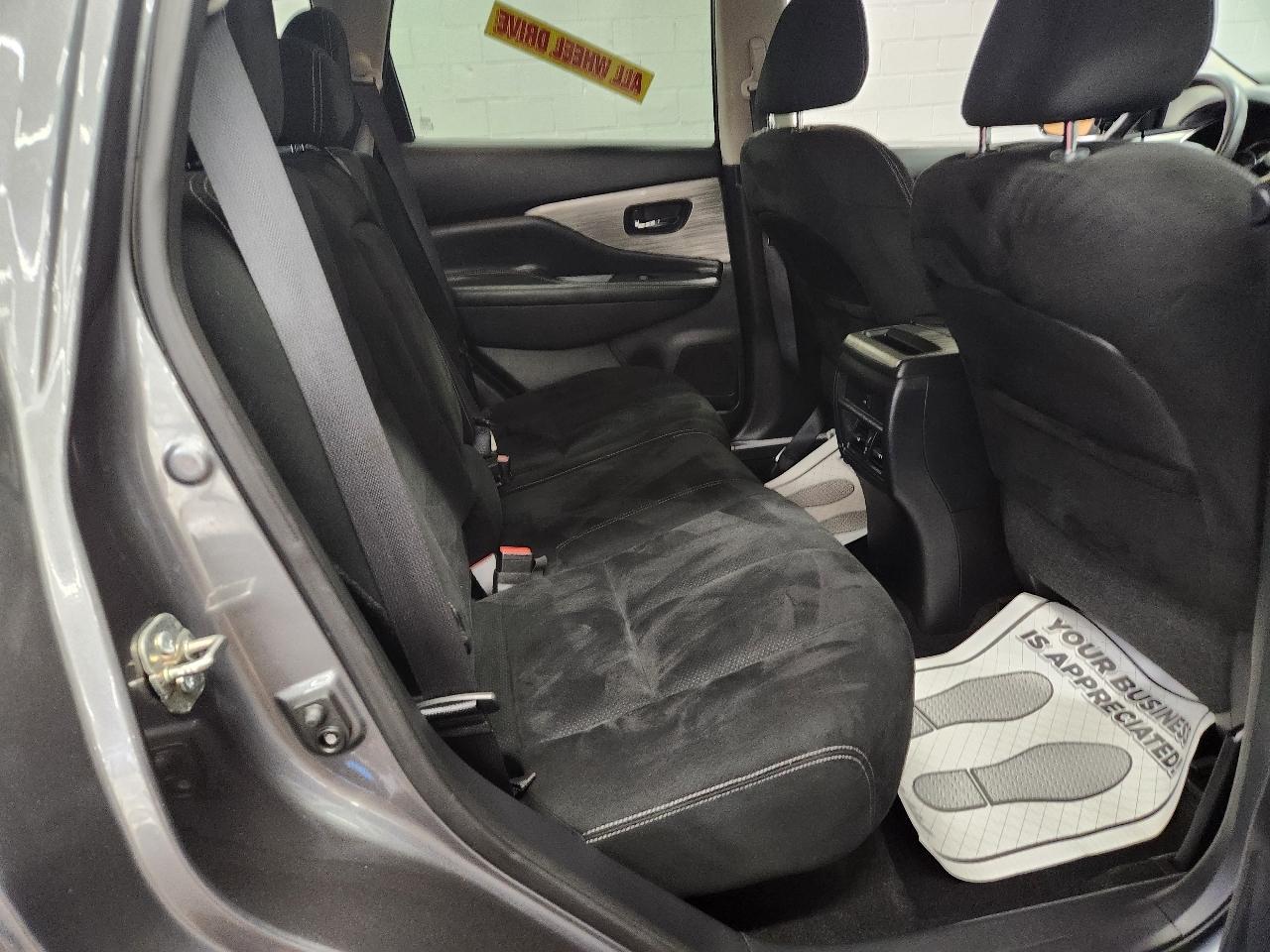 Nissan Murano S 2015