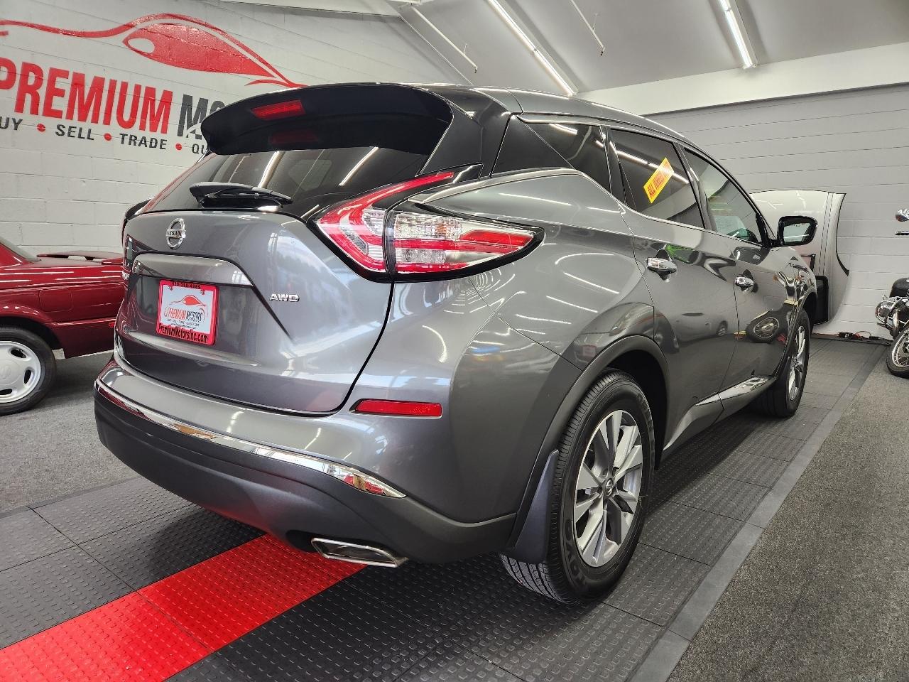 Nissan Murano S 2015