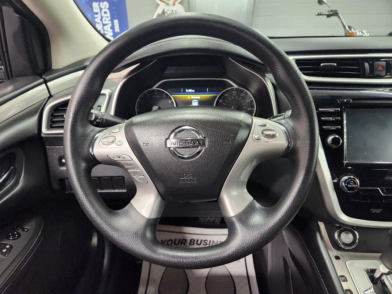Nissan Murano S 2015