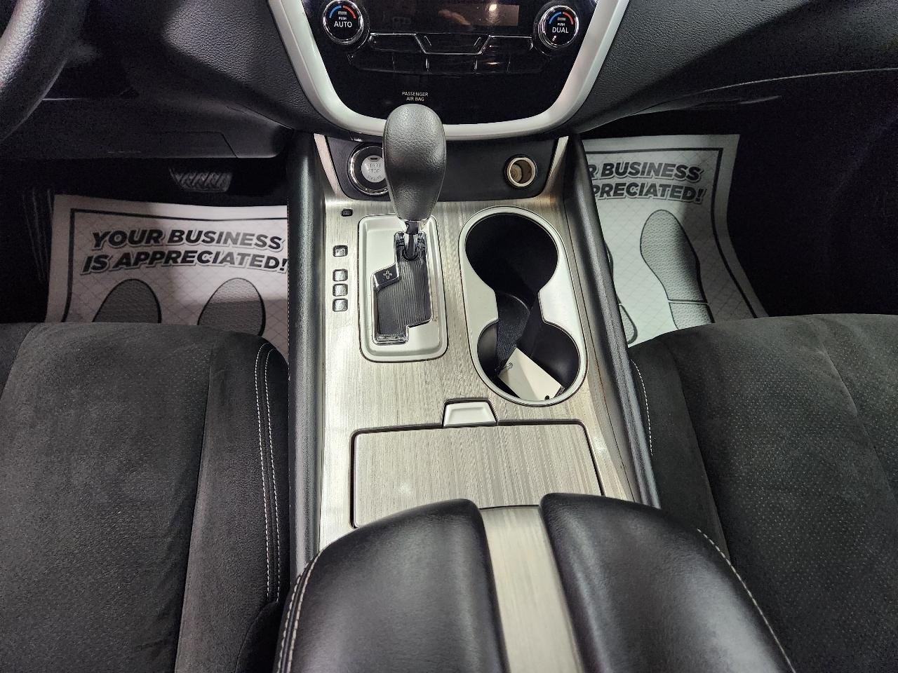 Nissan Murano S 2015