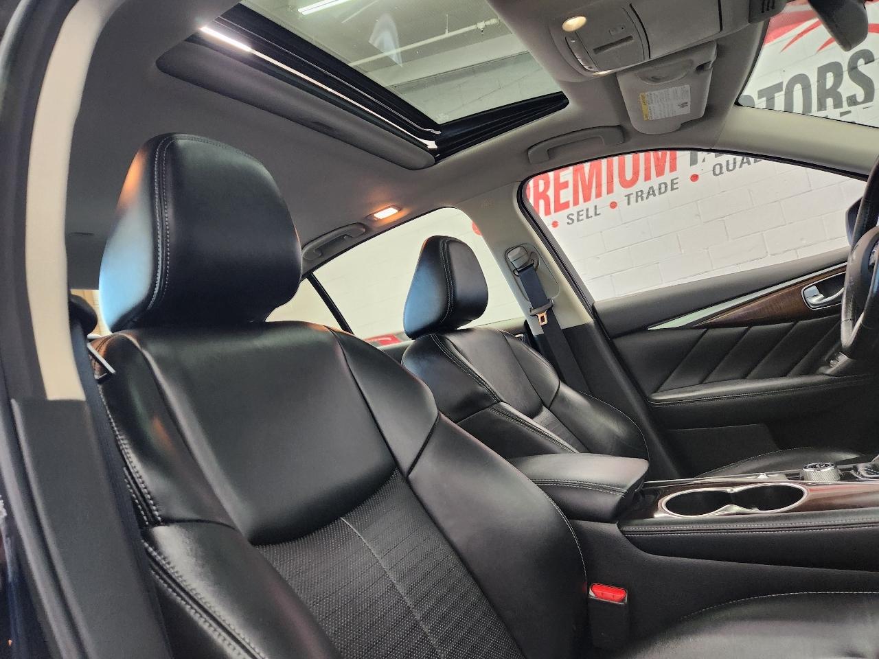 Infiniti Q50 Red Sport 400 2016