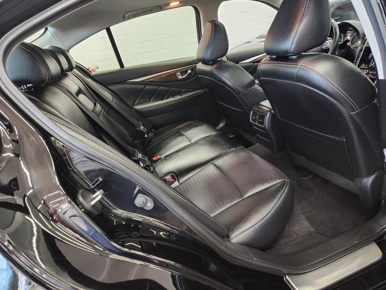 Infiniti Q50 Red Sport 400 2016
