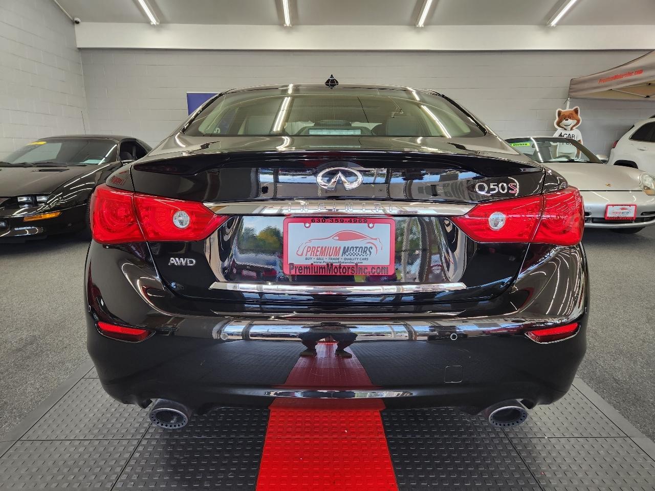 Infiniti Q50 Red Sport 400 2016