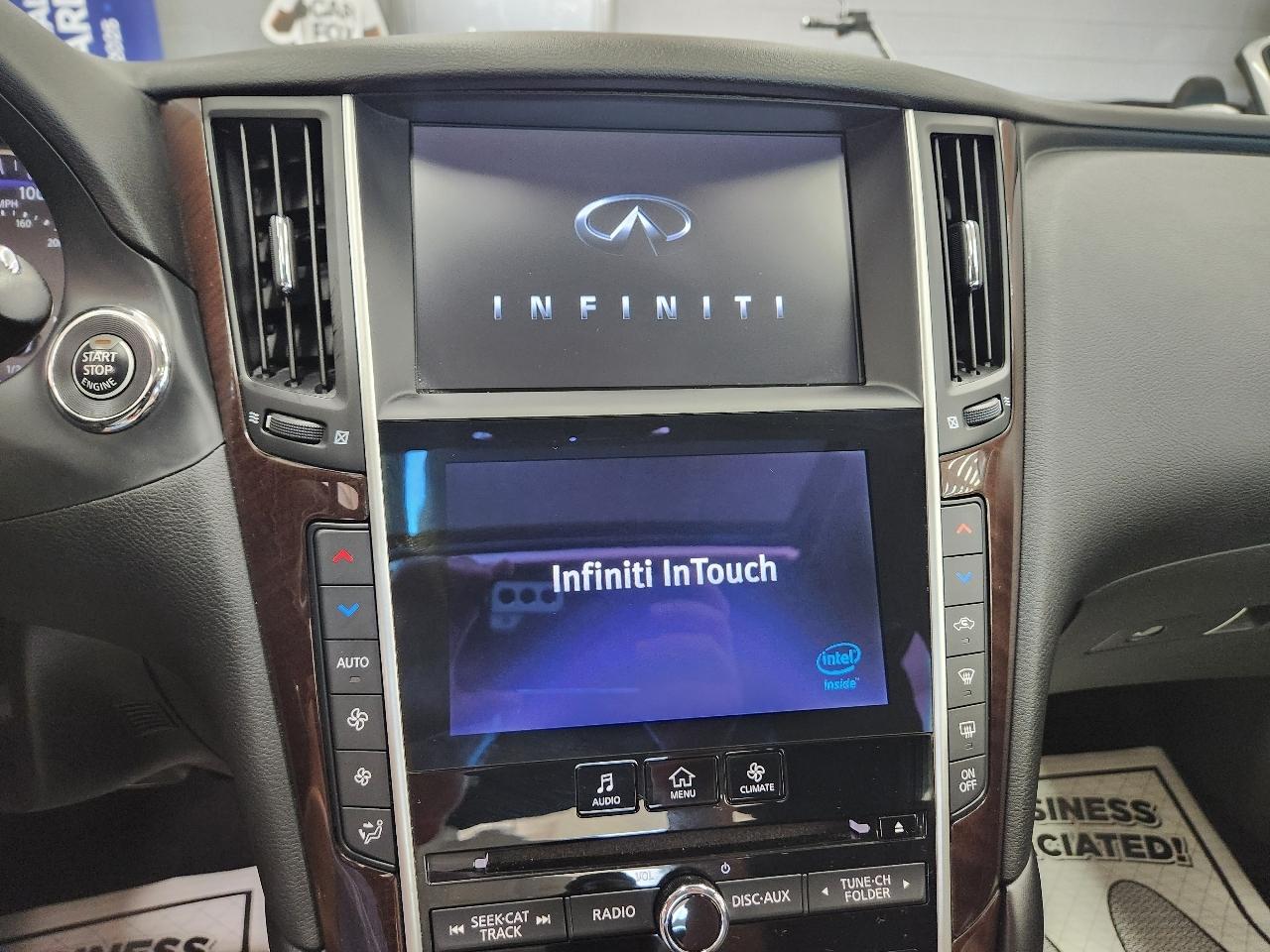 Infiniti Q50 Red Sport 400 2016
