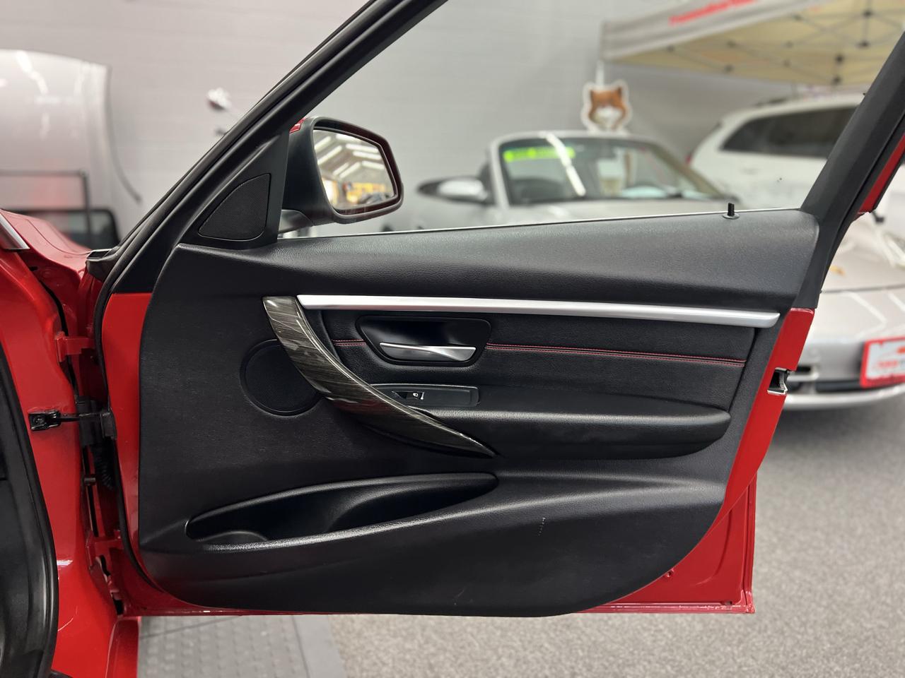 BMW 3-Series  2016