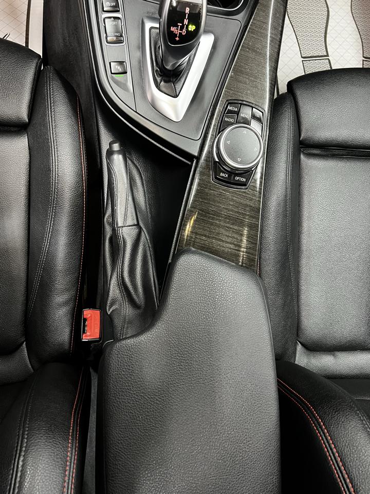 BMW 3-Series  2016